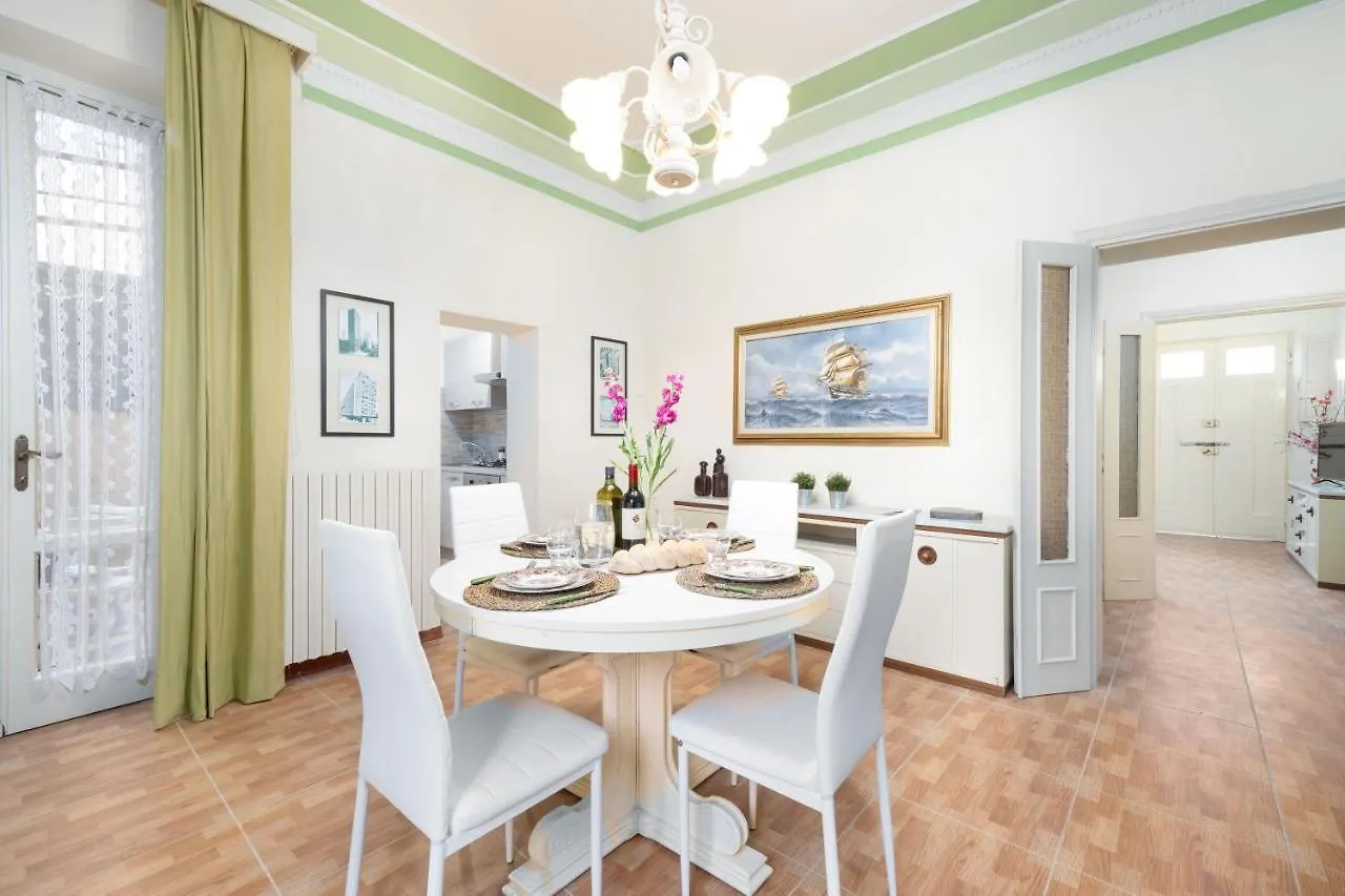 Holiday home Villino Clara Villa Viareggio