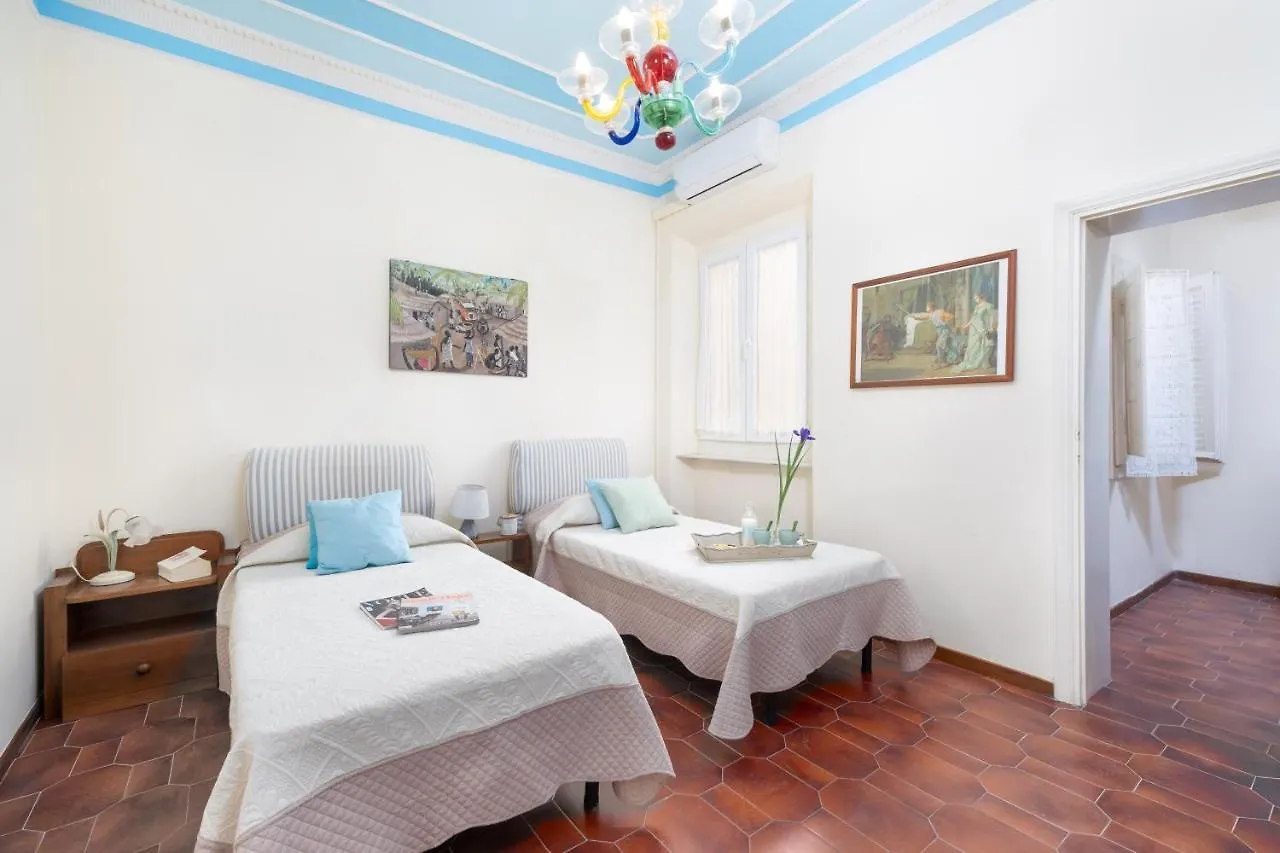 Holiday home Villino Clara Villa Viareggio Italy